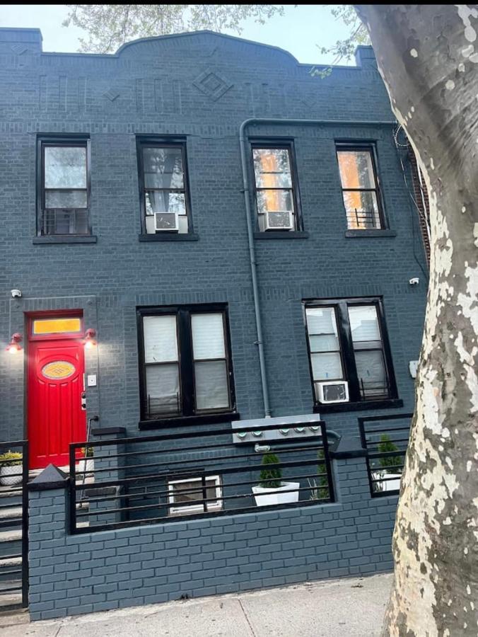 Brooklyn Golden Palace New York Exterior foto